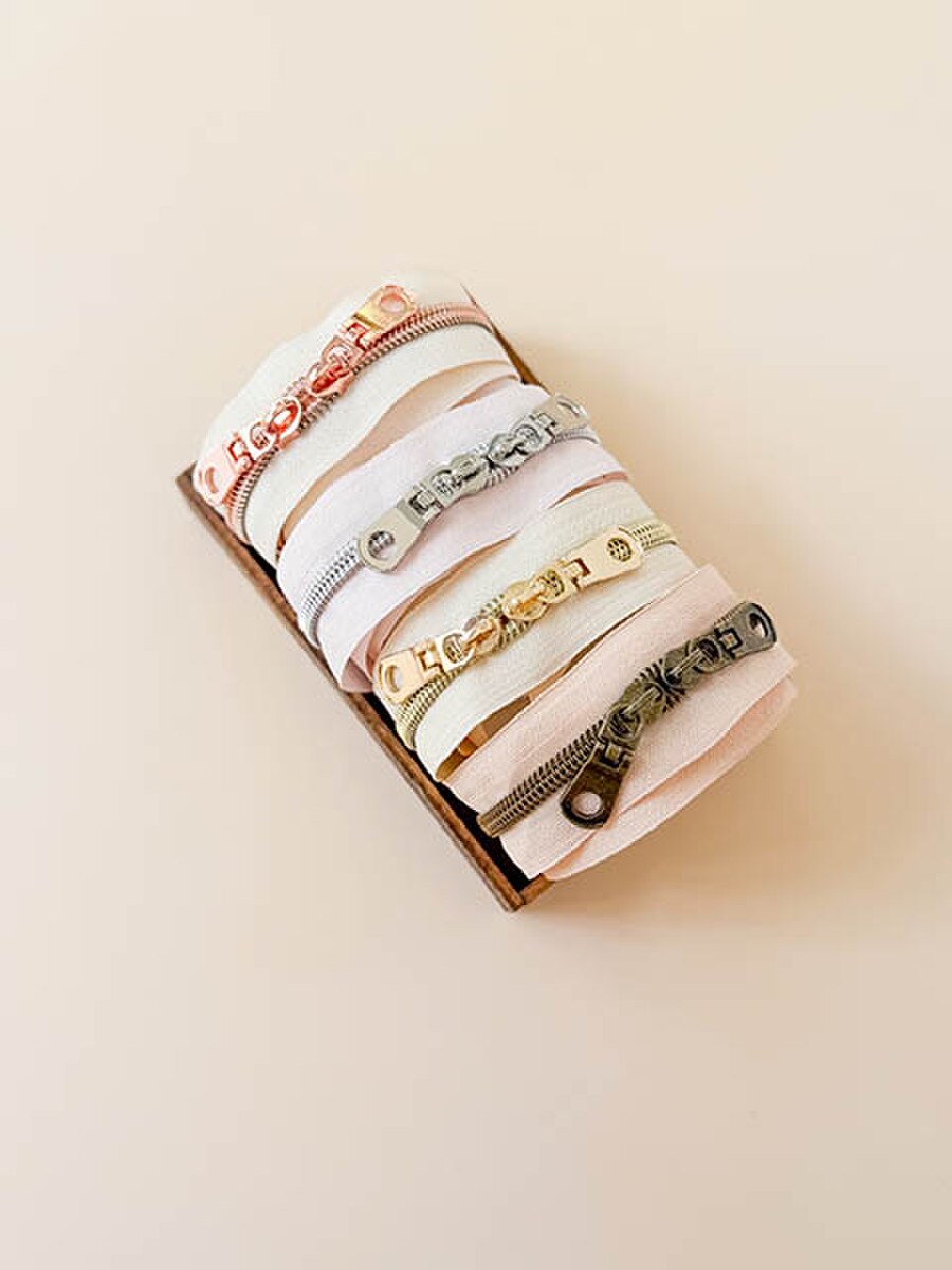 Minki Kim 30” Butter Cream Zipper Set 4pcs